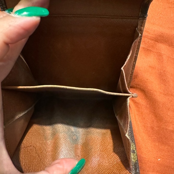 LV monogram compact wallet - Picture 2 of 9